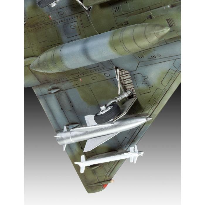 REVELL Model Set Mirage 2000D Maquette a Construire, a Coller et a Peindre, Avec Accessoires