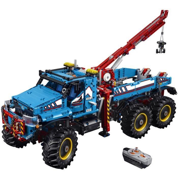 LEGO Technic 42070 La Dépanneuse Tout-Terrain 6x6