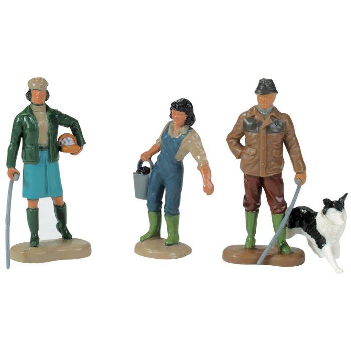 Lot de 4 figurines en plastique : 2 fermieres, fermier, chien