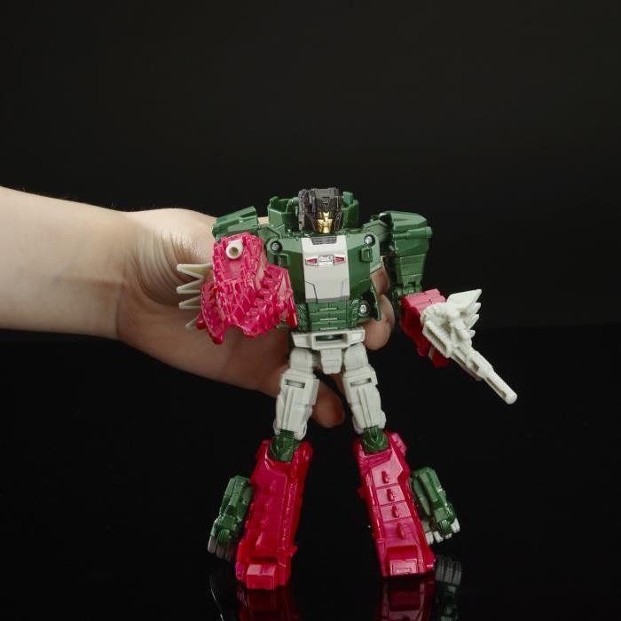 TRANSFORMERS Generation Deluxe Skullsmasher 15cm