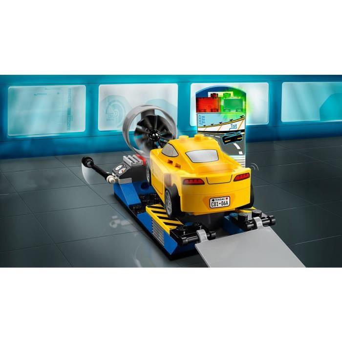 LEGO Junior Cars 3 10731 Le Simulateur de Course de Cruz Ramirez